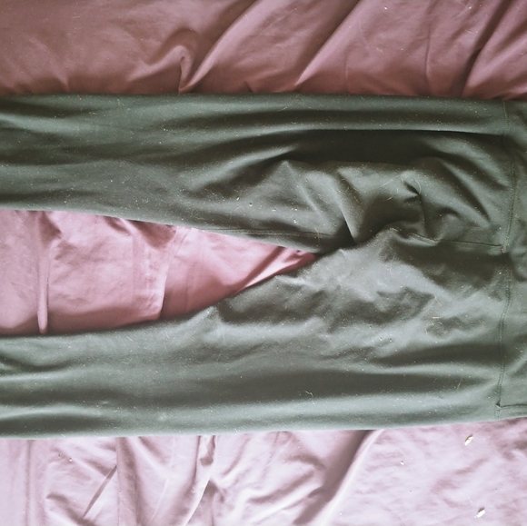 Size 8 Lululemon leggings - Picture 3 of 3